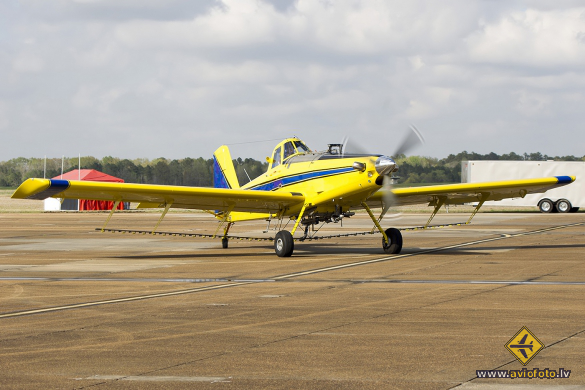 Air Tractor AT-502B